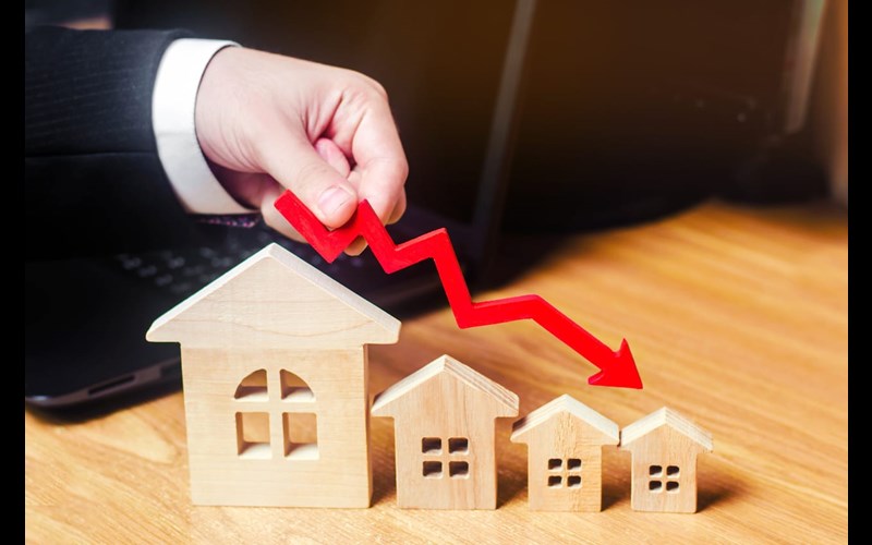 Money Savings Advice House Prices to Fall by 14% by End of Year